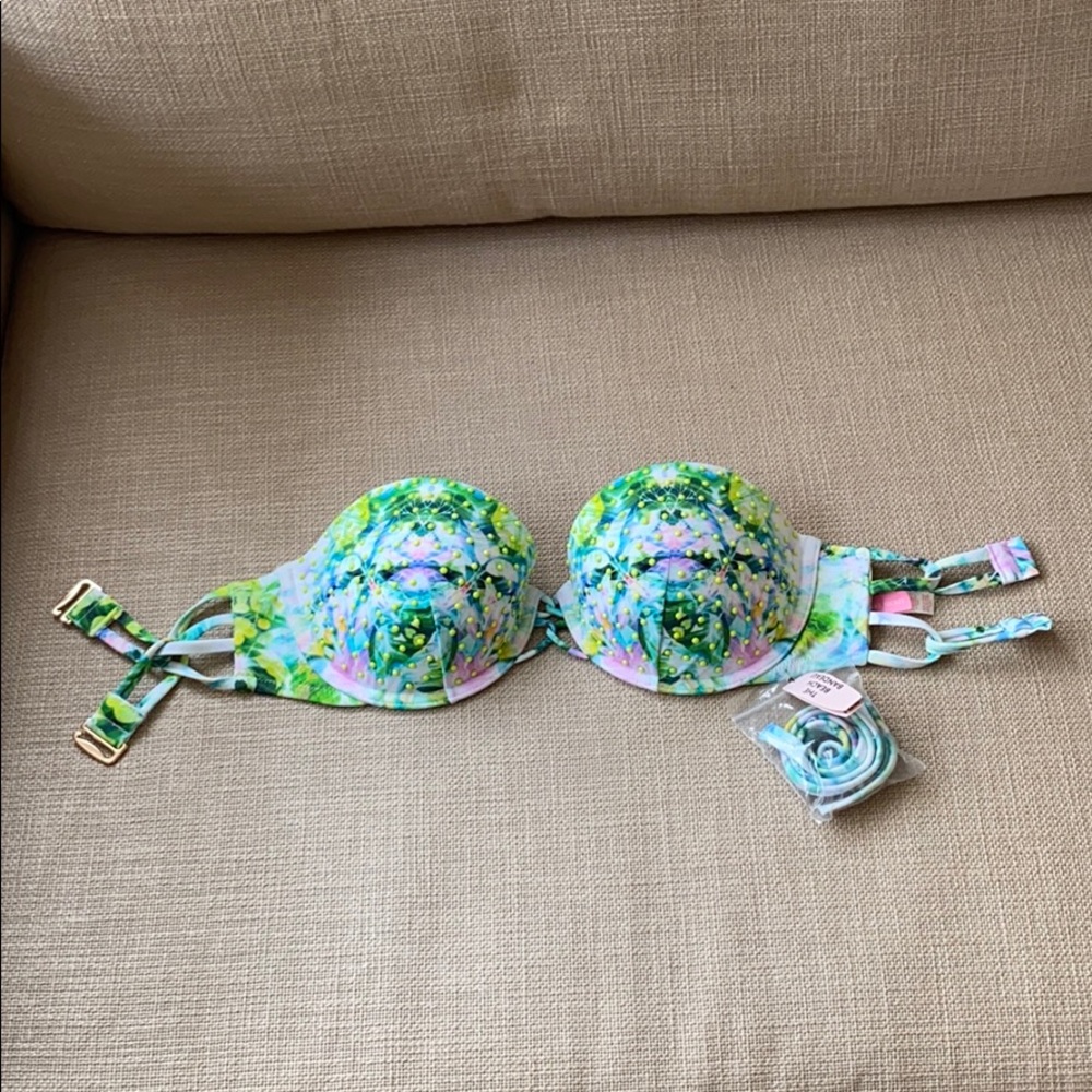 Victoria’s Secret beach bandeau bikini top